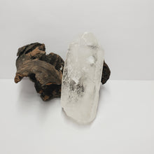 Load image into Gallery viewer, Clear Quartz Point